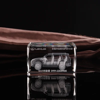 Hermoso pisapapeles de cubo de cristal modelo de coche láser 3D